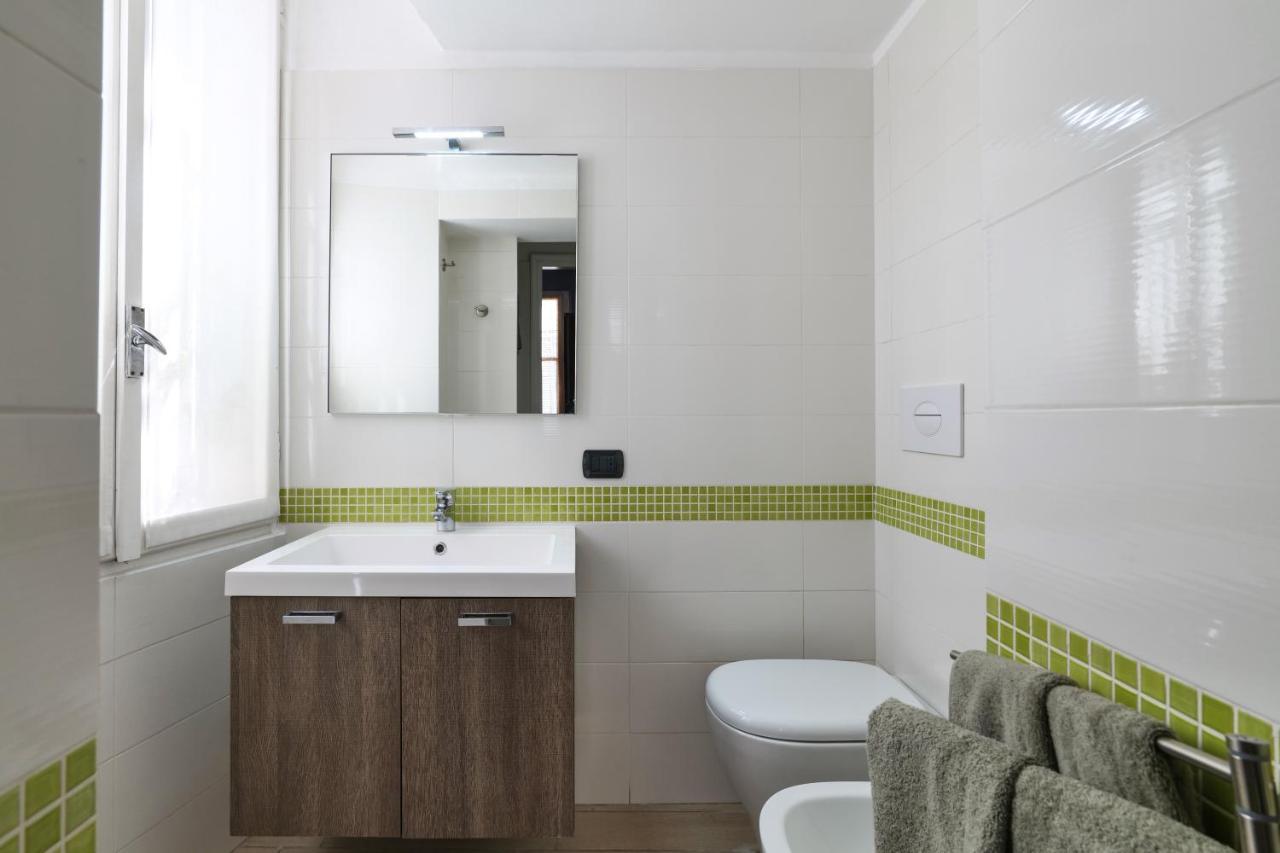 Charming 5 Vie Apt. Milan Center Bagian luar foto